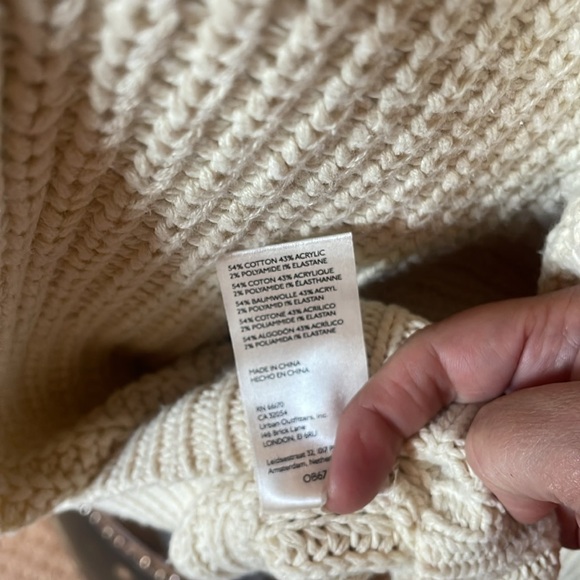 Free People sweater - Picture 6 of 6